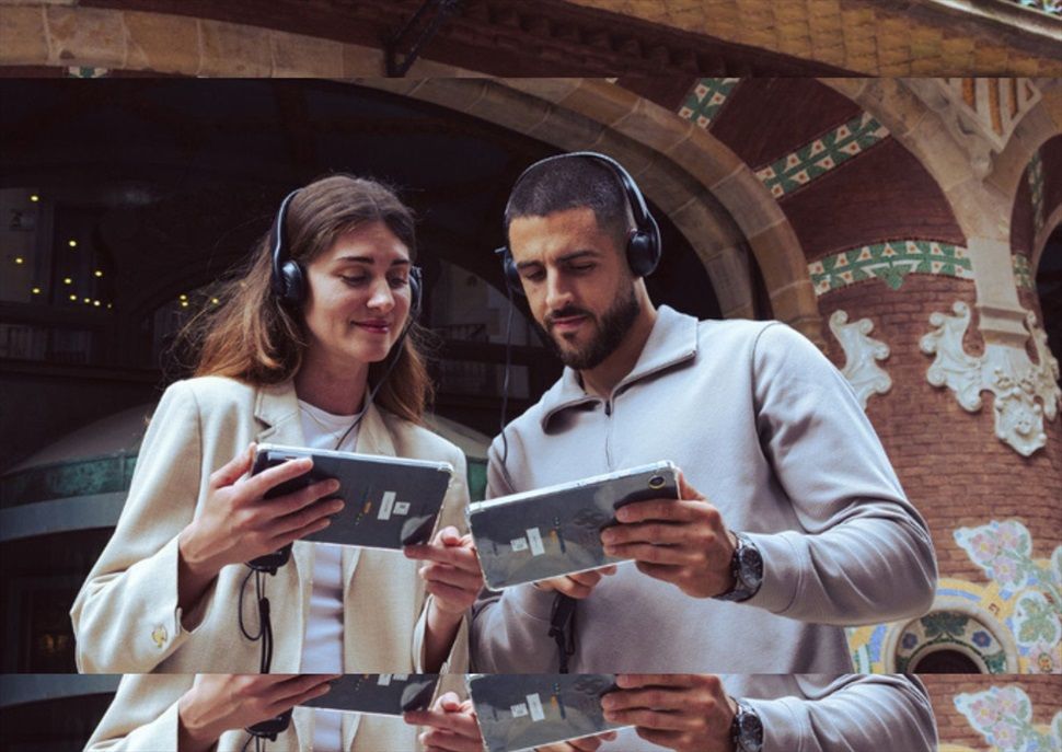 Els Herois en la Construcció del Palau · Visita Guiada