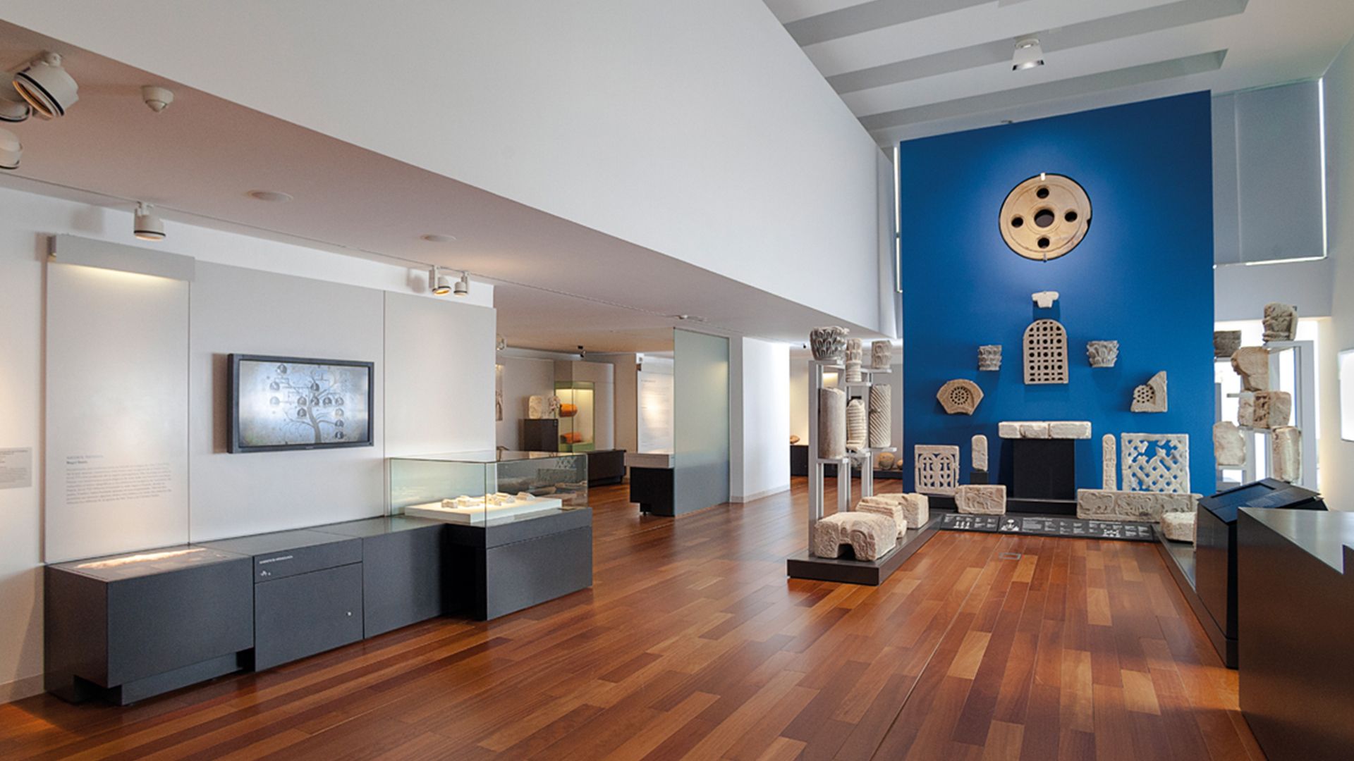 Visita guiada para descubrir la muestra titulada "La cultura bíblica en el Reino de Asturias durante los siglos VIII a X"